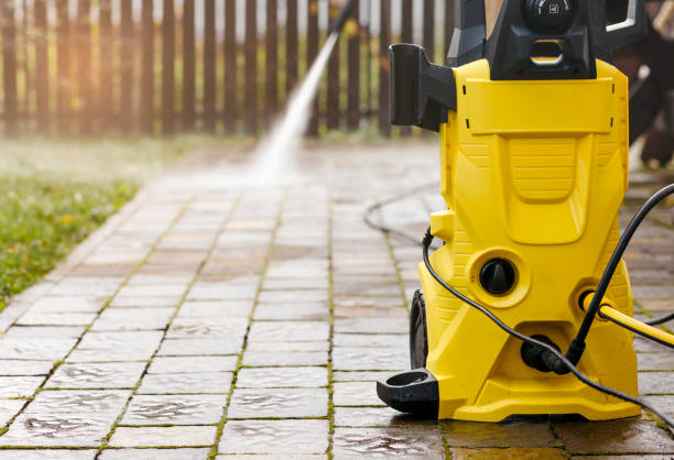 Best Graffiti Removal  in Reinholds, PA